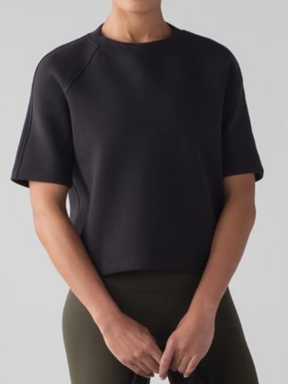 Lululemon Women NTS Spacer Material Short Sleeve Sz 8 Black